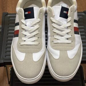 Tommy Hilfiger Shoes Men  Boscar Sneakers Size 11